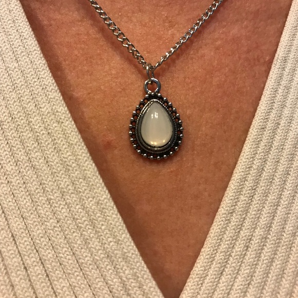 Bohemia Silver Plate Water Drop Choker Necklace - Picture 2 of 7